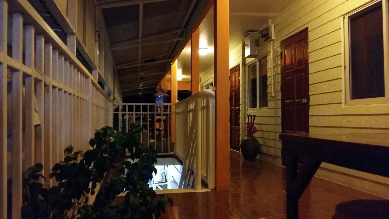 Jutharat Home Phra Nakhon Si Ayutthaya Exterior foto